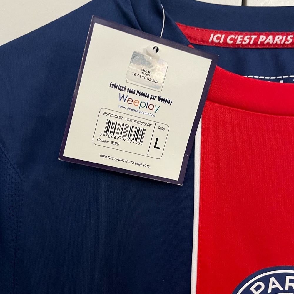 NWT Navy and Red Men's Paris St. Germain Jersey Shirt - Picture 2 of 3